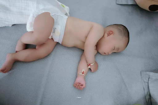 淮安怀孕多久会显肚子